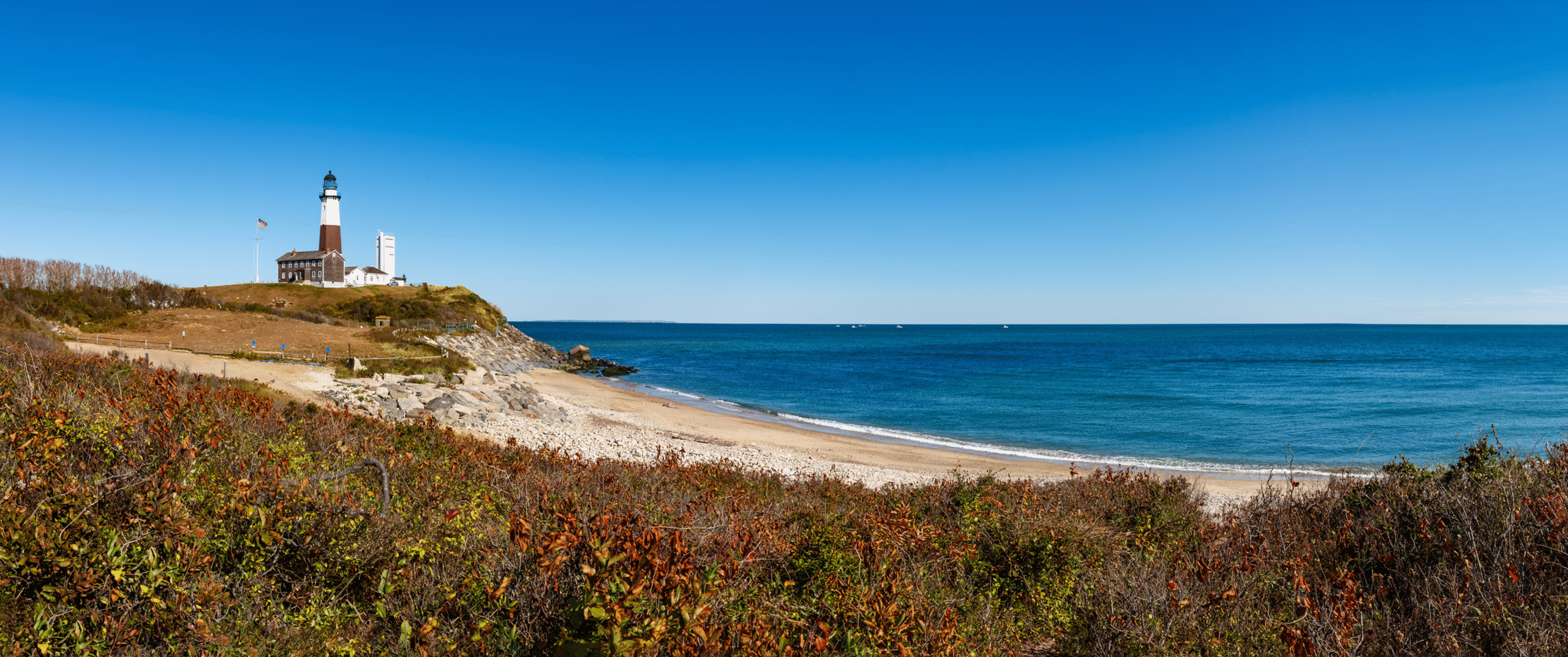Montauk Light House - The Hamptons - iStock.com|francois-roux