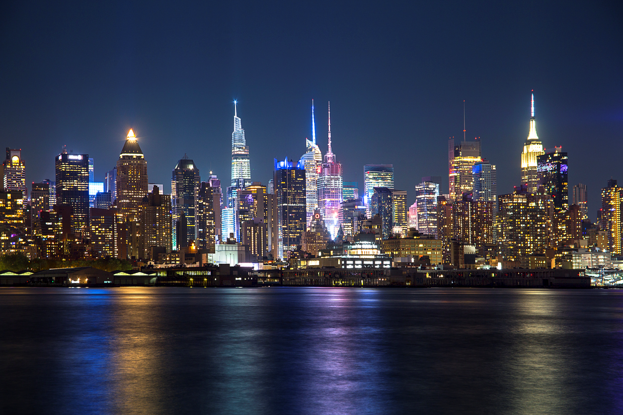New York Skyline at Night3- Midtown - Empire State Building - iStock.com|MAXIM