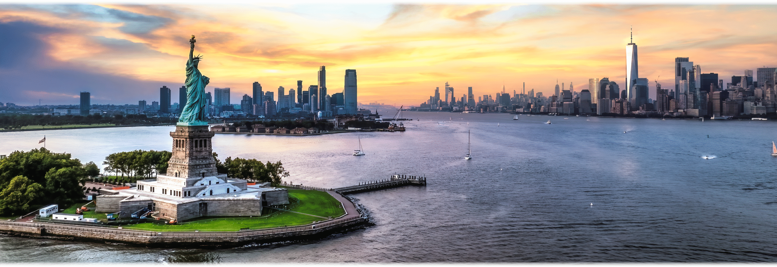 Best Photo Ops on a Statue of Liberty Helicopter Tour