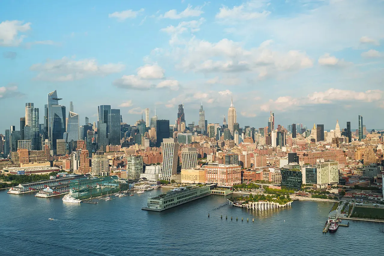 Coming to NYC for a Trip - HeliNY’s Tours<br>are the Best Experience<br>You and Your Family Could Imagine